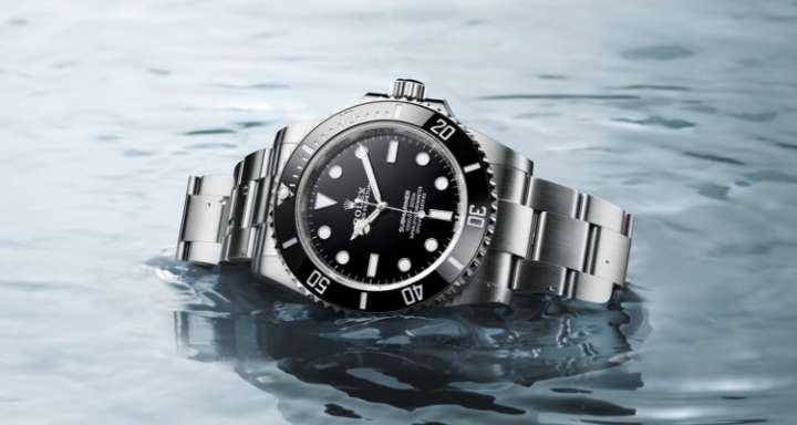 View our Feature on The reference among divers’ watches